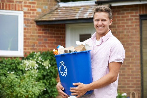 Residential and commercial lorry hire services by Grab in Archway